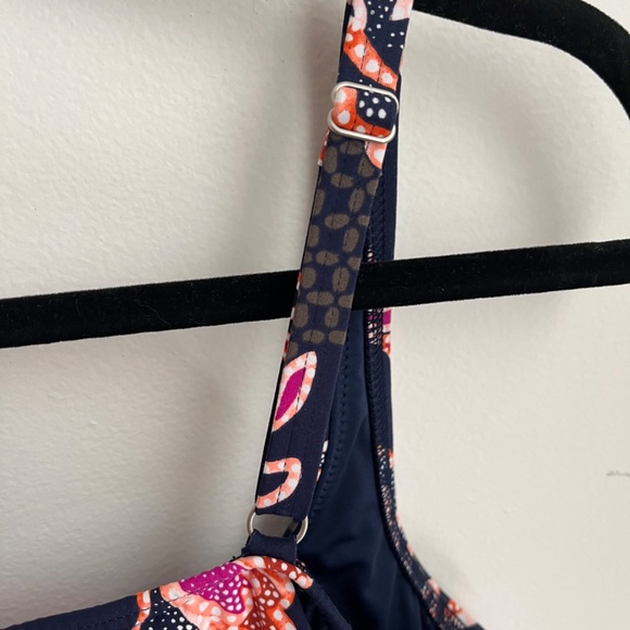 Lands End Tankini Swimsuit Top Size 12 Swim Tank Underwire Bra Umbrella Print - Picture 4 of 5